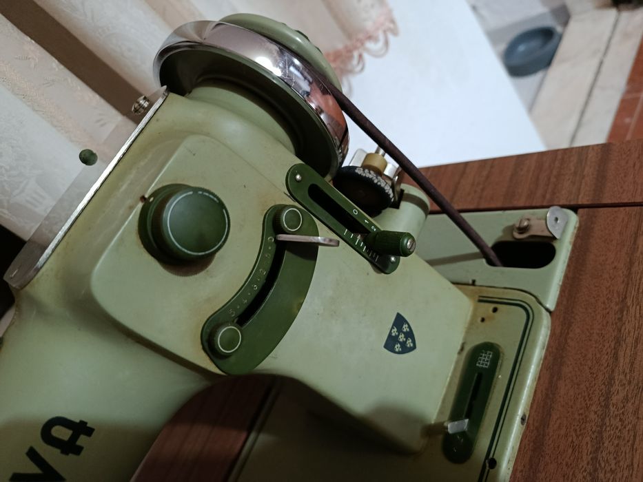 Máquina costura OLIVA CL50