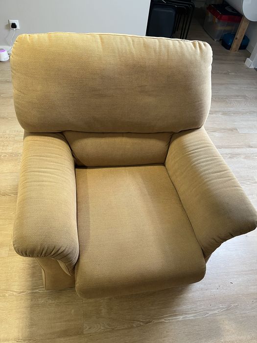 Sofá individual.64751027345155121