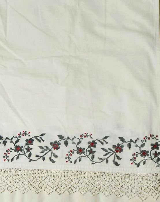 Подузорник на кровать