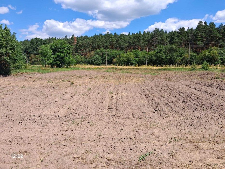 .Продаж земельної ділянки у с.Благодатне.