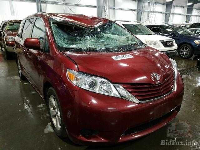 Розбірка Toyota Sienna LE 2015 Maroon 3.5L V6