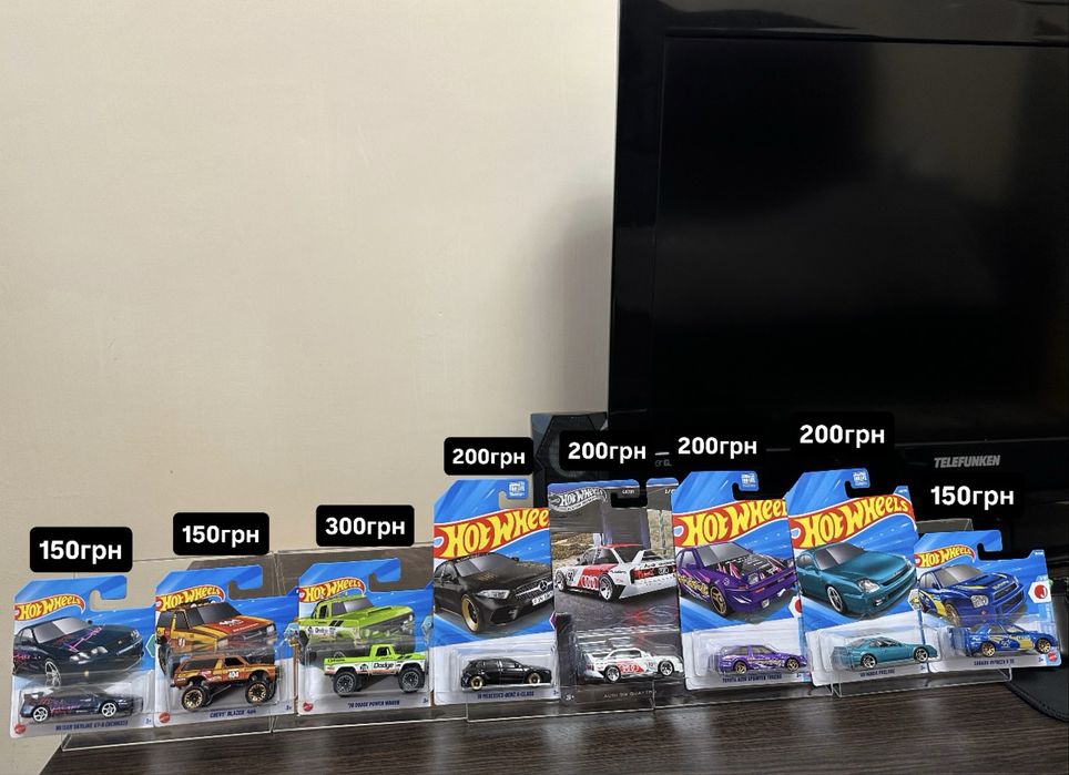 Hot Wheels лот 8 шт деталі в описі