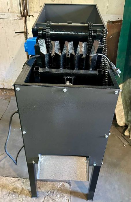 Горіхокол власного виробництва (чотирьох рядний)