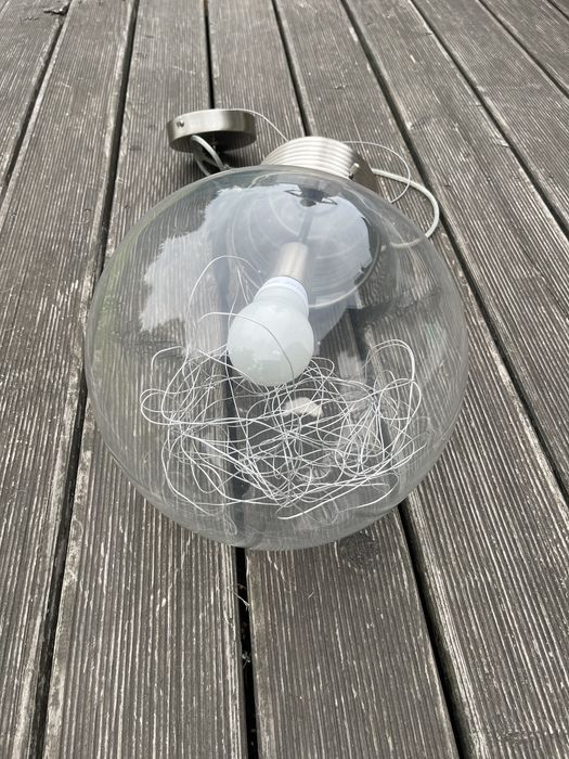 Lampa podwieszana ,,żarówka''
