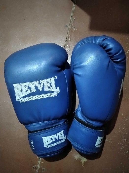 Перчатки Reyvel 10 oz