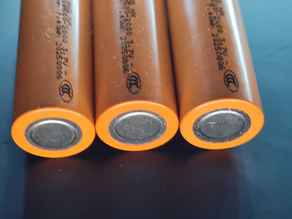 акумулятор 18500 Li-ion 3.7v 2000mAh NUOXIANG