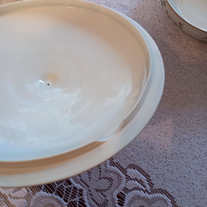 Śliczna waza terynka Limoges porcelanowa