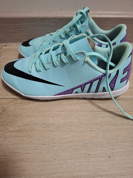 Сороконіжки nike