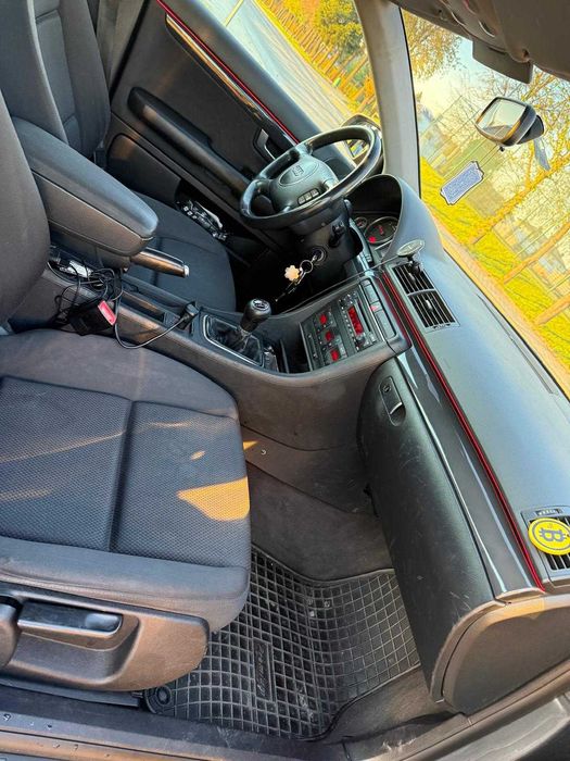 Audi A4 B6 2002r 1.9 TDI 130km