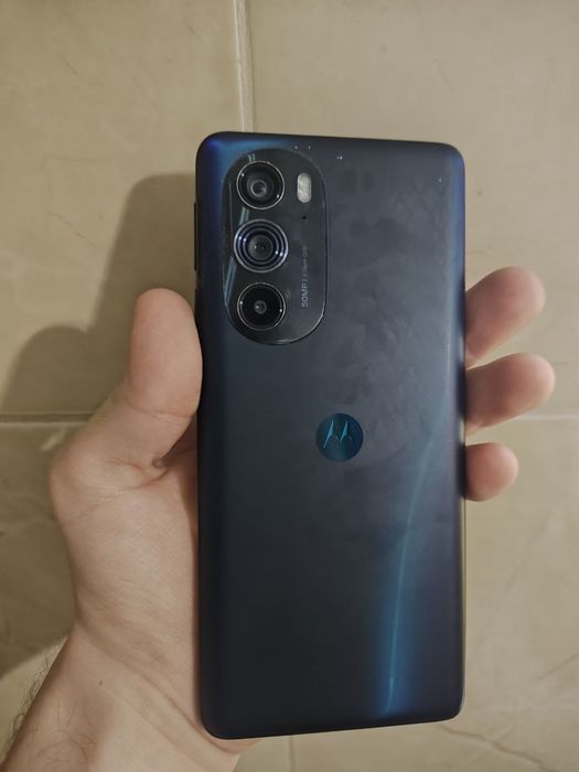 Ігровий потужний Moto Edge 30 Pro OLED 144Hz 12/128GB Snap 8 Gen 1