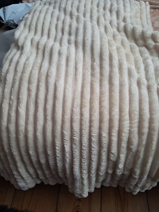 Luksusowy przytulny Koc/Narzuta Nowy