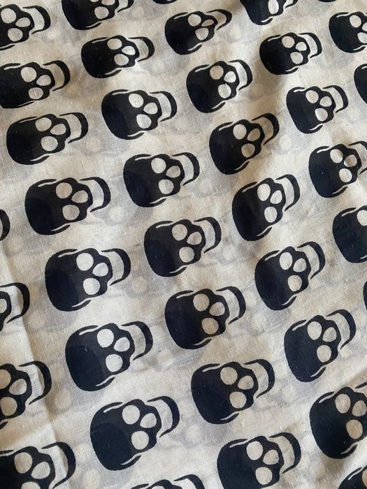 Шарфик з черепами