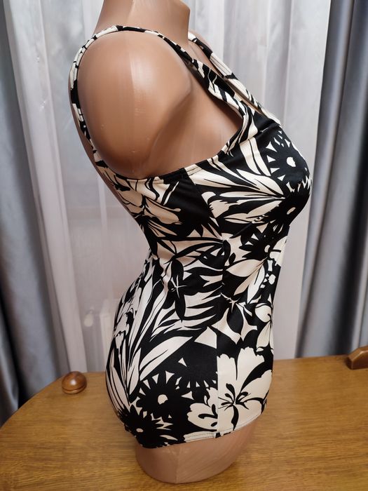 Шикарний купальник великого розміру батал