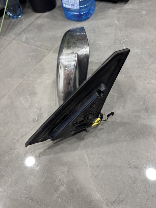 Дзеркало mitsubishi pajero wagon 3 праве