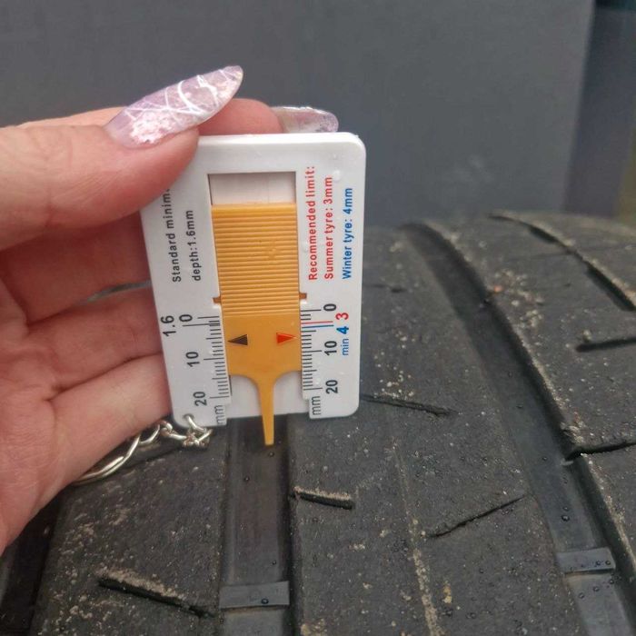Б/У літні шини Pirelli P Zero Corsa 305/30 ZR21