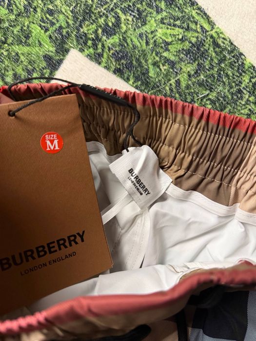Шорти Burberry шорты барбери