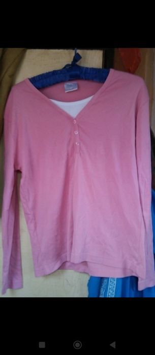 Bluzka 42/44 z długimi rękawami