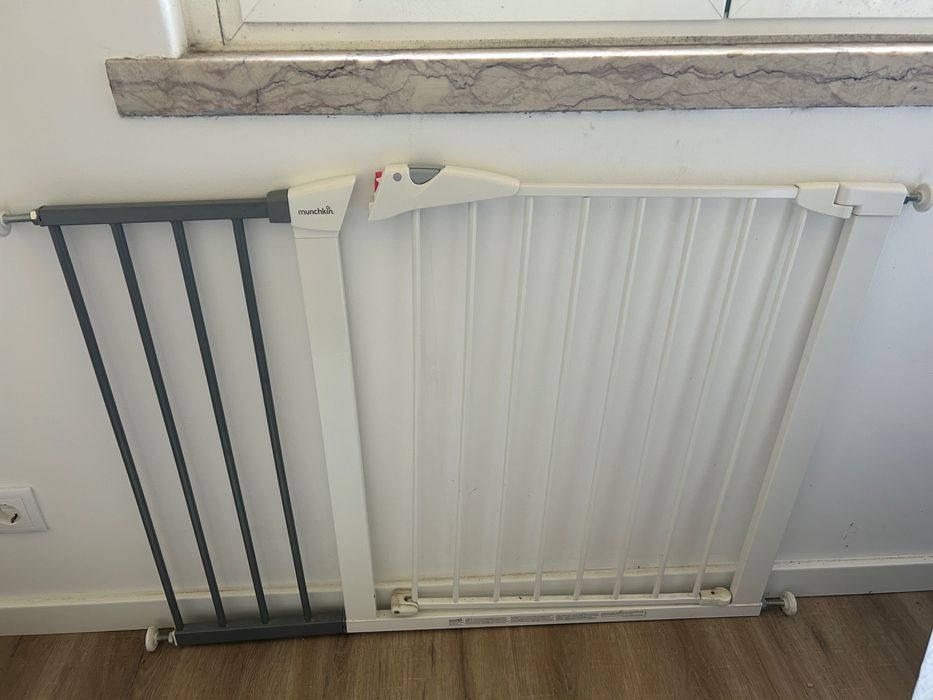 Barreira de segurança criança metal 76x82 cm branco + extensão cinza