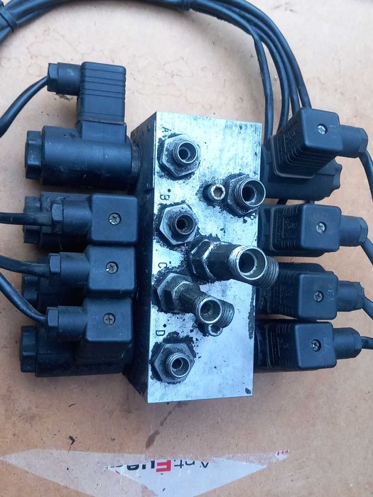 BUCHER CITY CAT 5000 rozdzielacz pulpit sterownik joystick