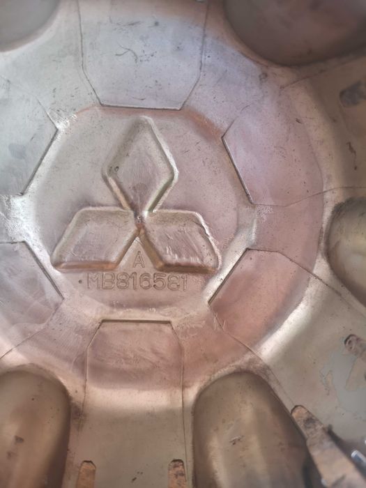 Centros de jante/Tampões Mitsubishi Pajero L200