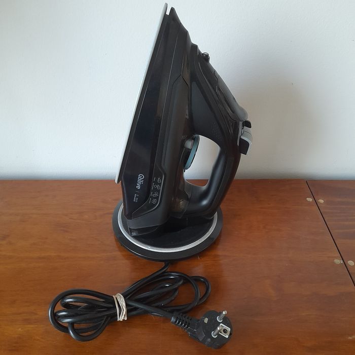 Ferro engomar com vapor sem fios