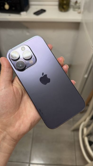 Продам Iphone 14 pro