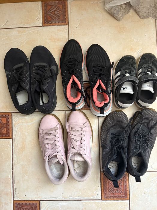 Дитячі кросівки adidas