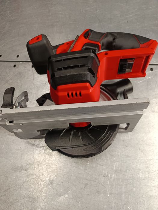 Akumulatorowa piła tarczowa Einhell TE-CS 18/150 Li SOLO