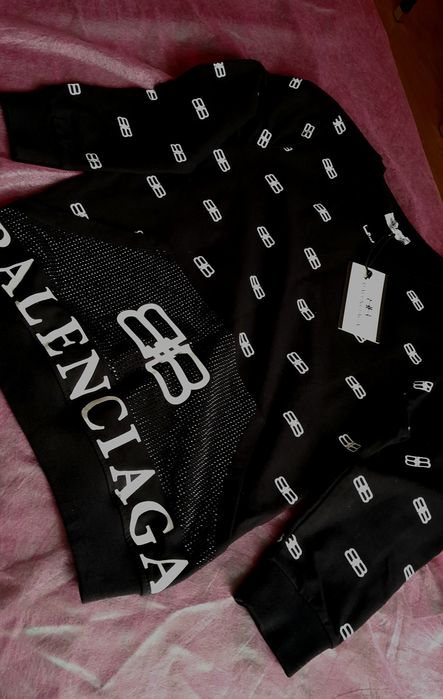 Турция ..Свитшот Женская. Брендовая  . 48-50р