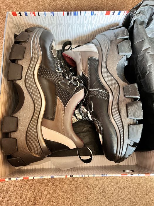 Кросівки шкіряні