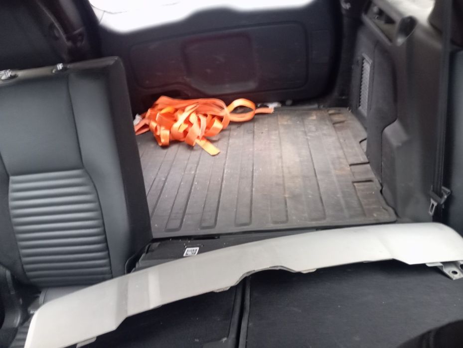 Салон Land rover discovery sport l550