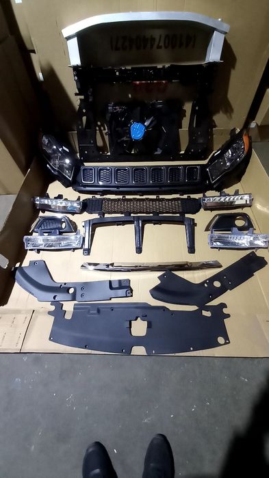 Передняя панель Jeep Compass 2017 Диффузор  джип компас