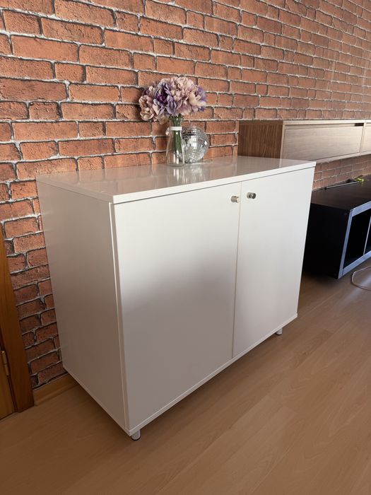 Movél lacado a branco como novo