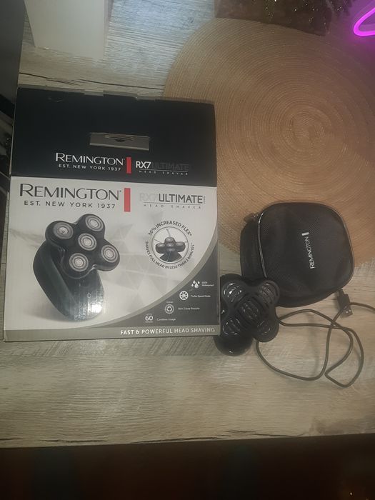 Бритва електрична для голови Remington роторна Ultimate Series RX7