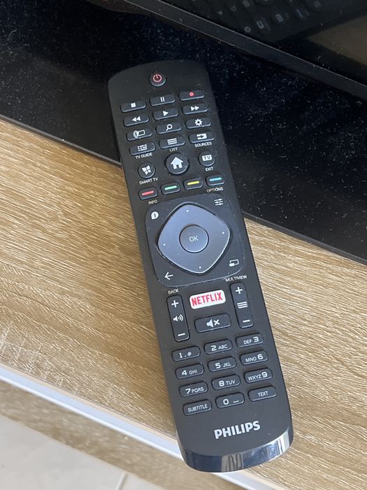 TV Philips LED – 36” (90 cm) – Excelente estado