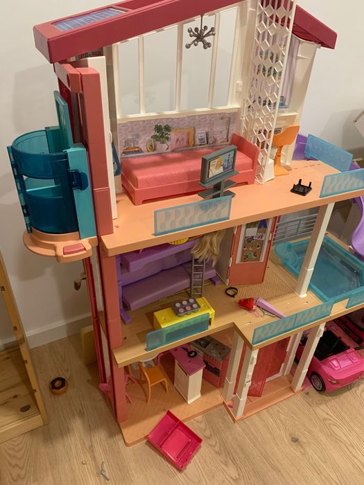 Casa Barbie dremhouse