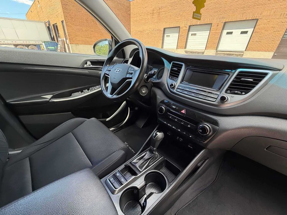 Hyundai Tucson      2016