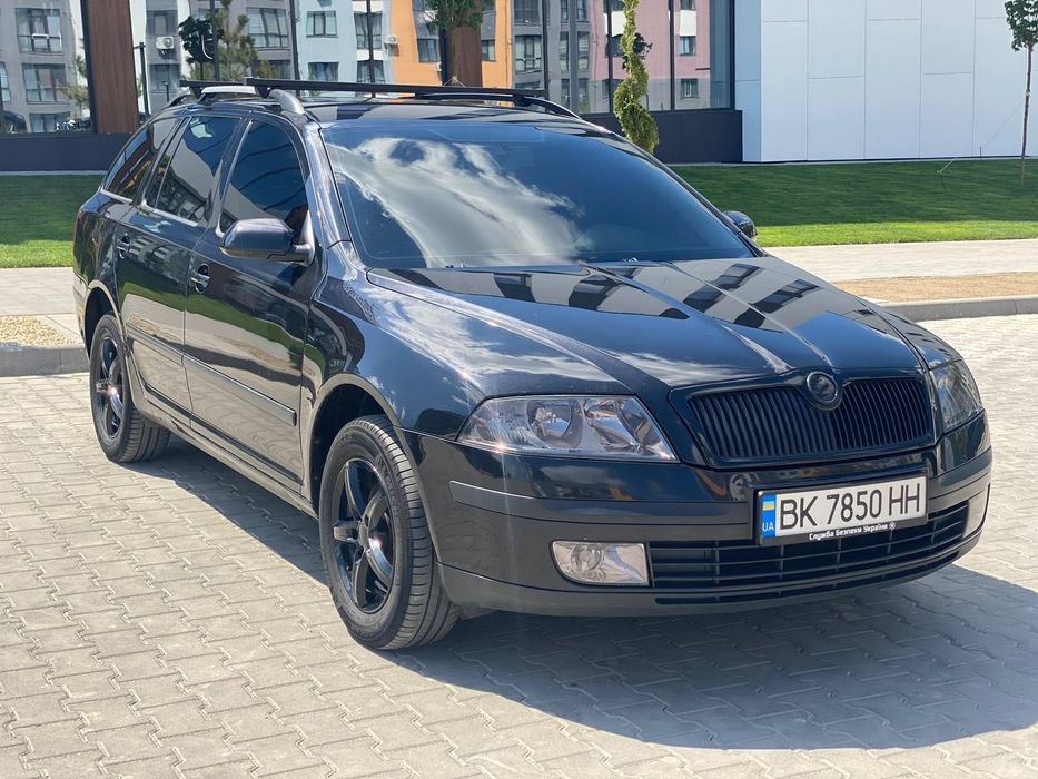Продам шкоду 1.6 МПІ