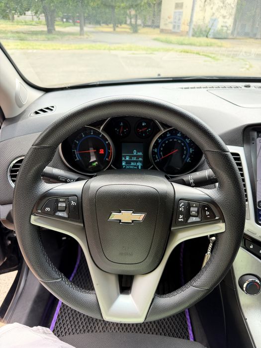 Chevrolet Cruze 2012 автомат