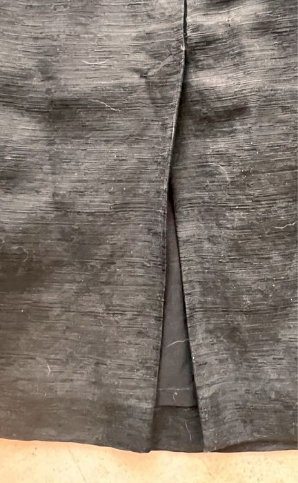 Mała czarna. Jedwab, len. L.