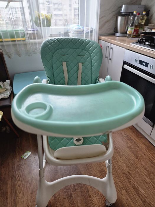 Годувальне крісло стільчик Carrelo