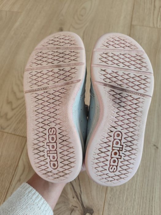 Buciki Adidas rozmiar 28