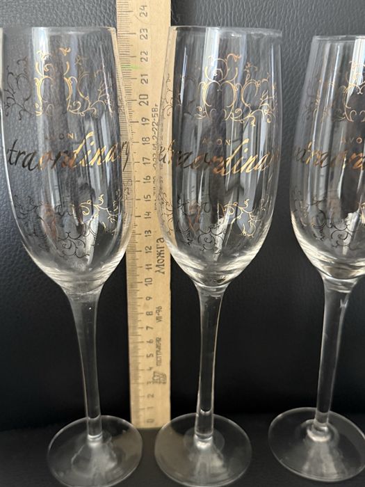 Бокалы для шампанского Avon