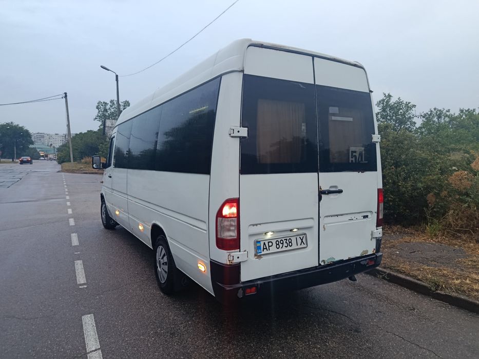 Продам автобус спринтер 313 CDI