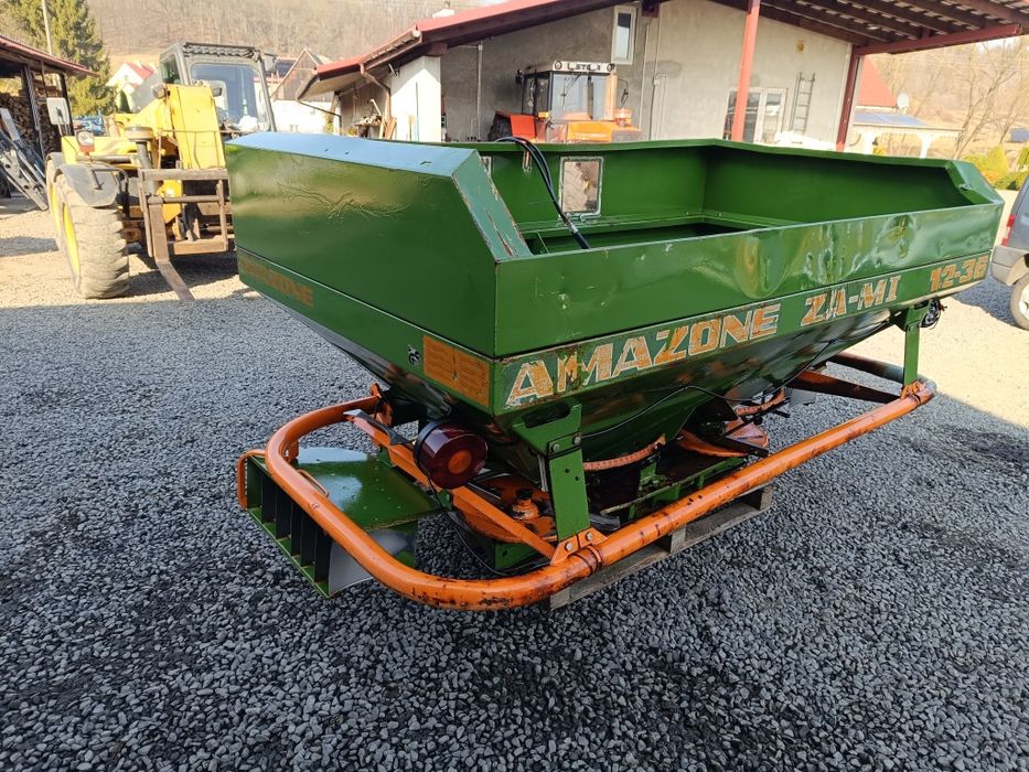 Rozsiewacz nawozów Amazone ZA MI 12 36