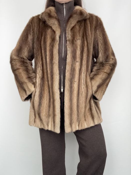 Натуральна шуба з сурка (дика норка)