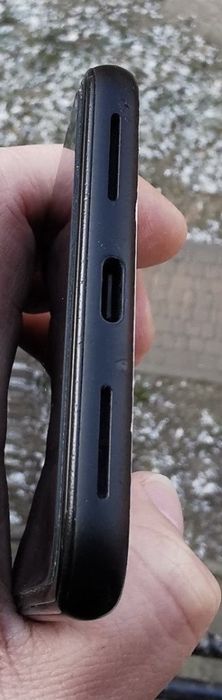 Продам pixel 4 xl 64 гига.забронирован до субботы