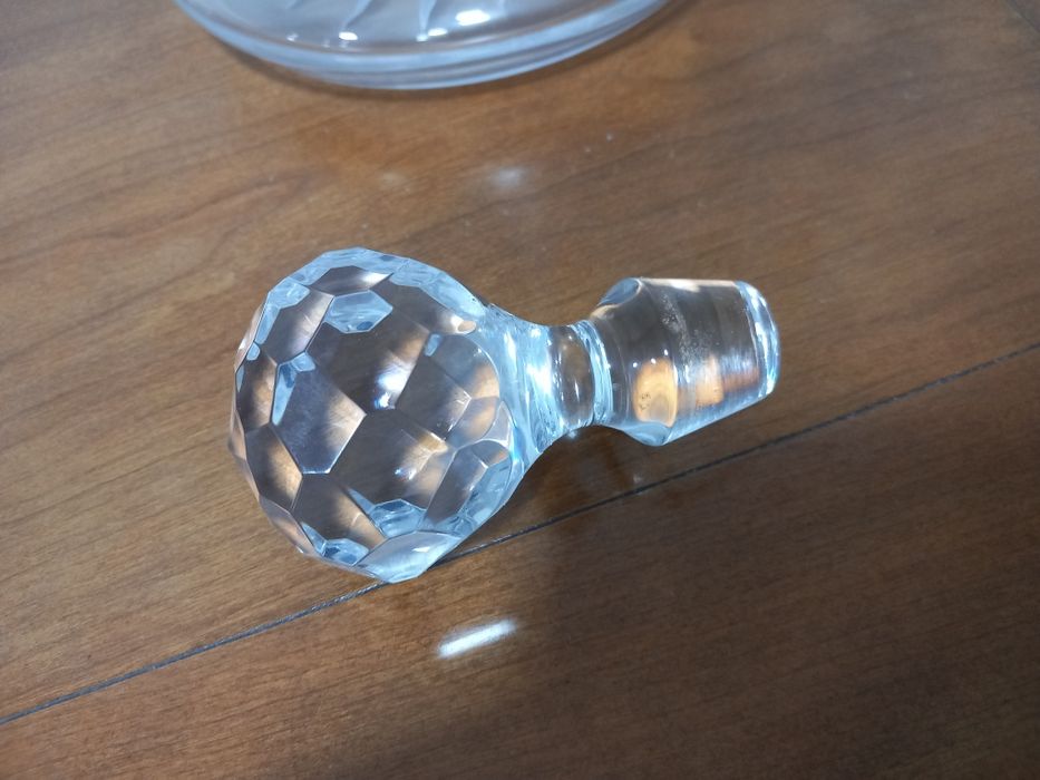 Garrafa Cristal Atlantis 

26cm

Impecável