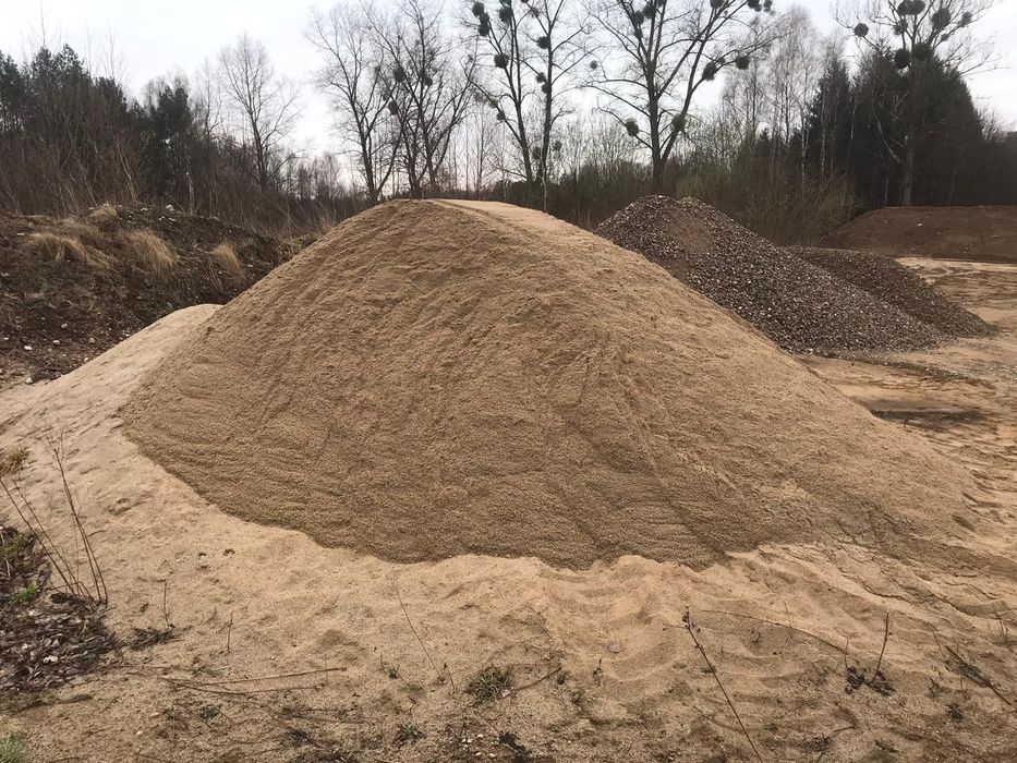 Piasek piach ziemia humus kamień gruz wywrotka trawnik