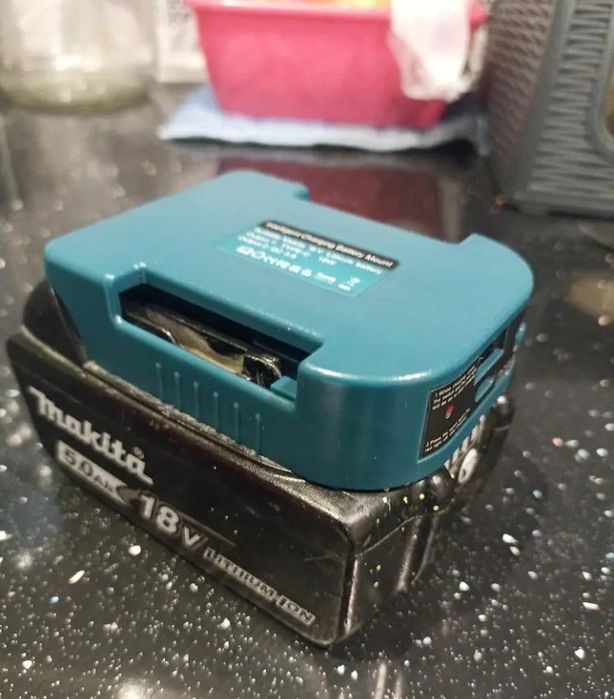 Насадка для зарядки телефону DeWALT, Makita(Procraft)